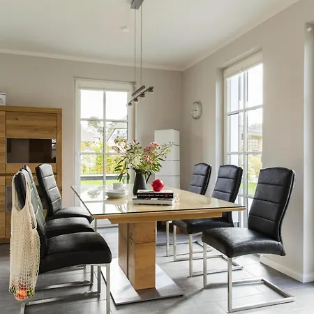 Casa de Férias Luxushaus Boddenkueste Mit Lagune Und Sauna Fuhlendorf (Mecklenburg-Vorpommern)